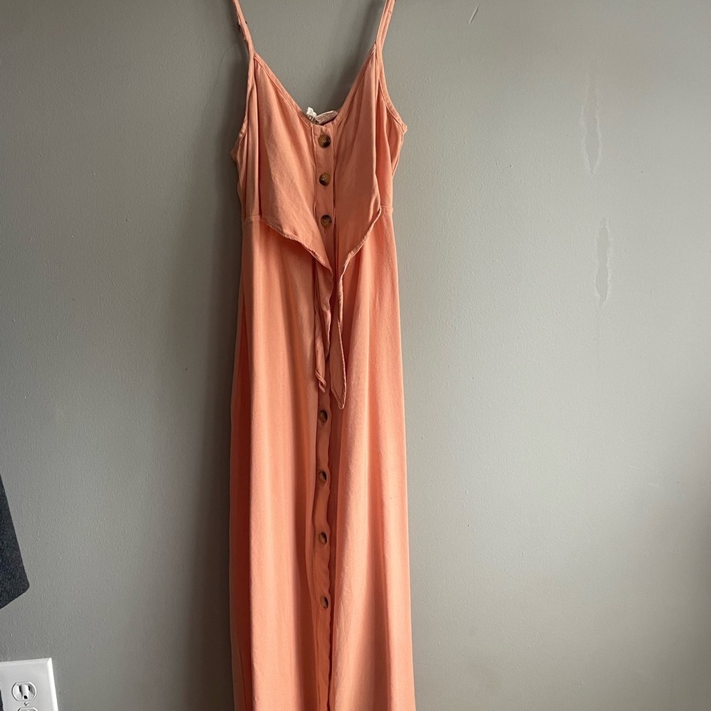 Mimi Chica Peekaboo Cutout Ti€ ?
Front Midi dress - Picture 4 of 9